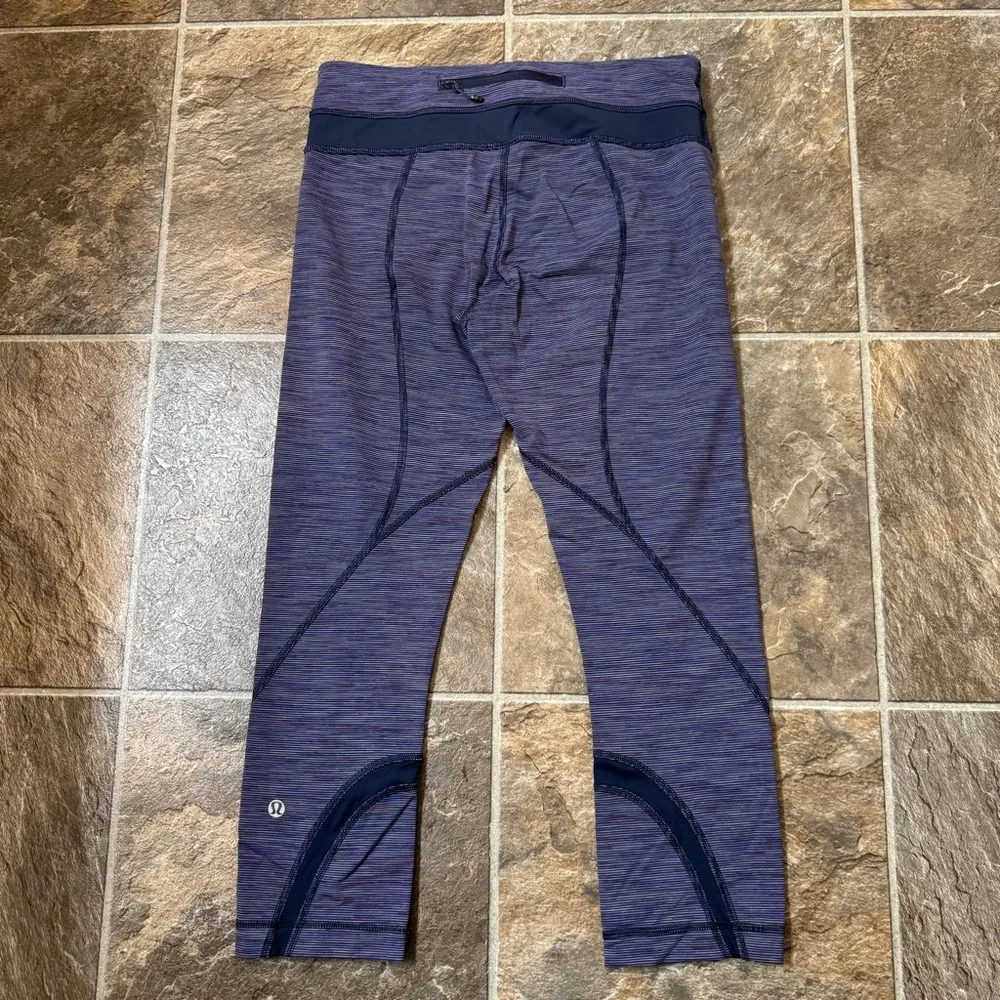 Lululemon-Run: Inspire Crop II - Sz 6 - Wee Are From Space Deep Indigo - Picture 8 of 12